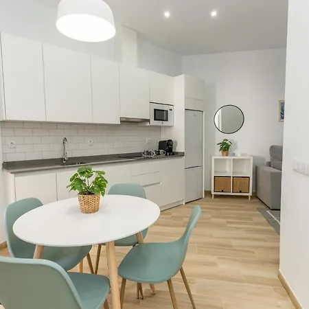 Apartment Cordoba Suites Apartments *