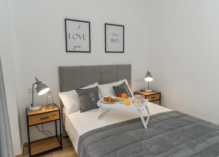 Cordoba Suites Apartments Lägenhet